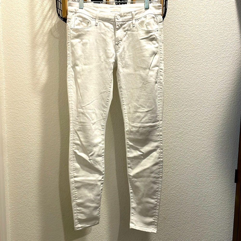 Mother “The Looker” jeans in mirror mirror finish. 30” length. 8” rise. Nice!